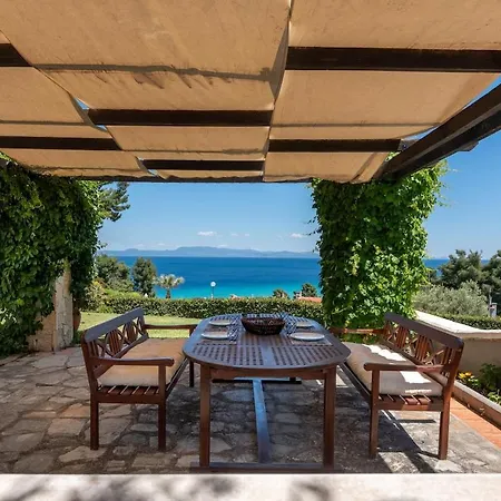 Amazing View Elegant Maisonette Holiday home *